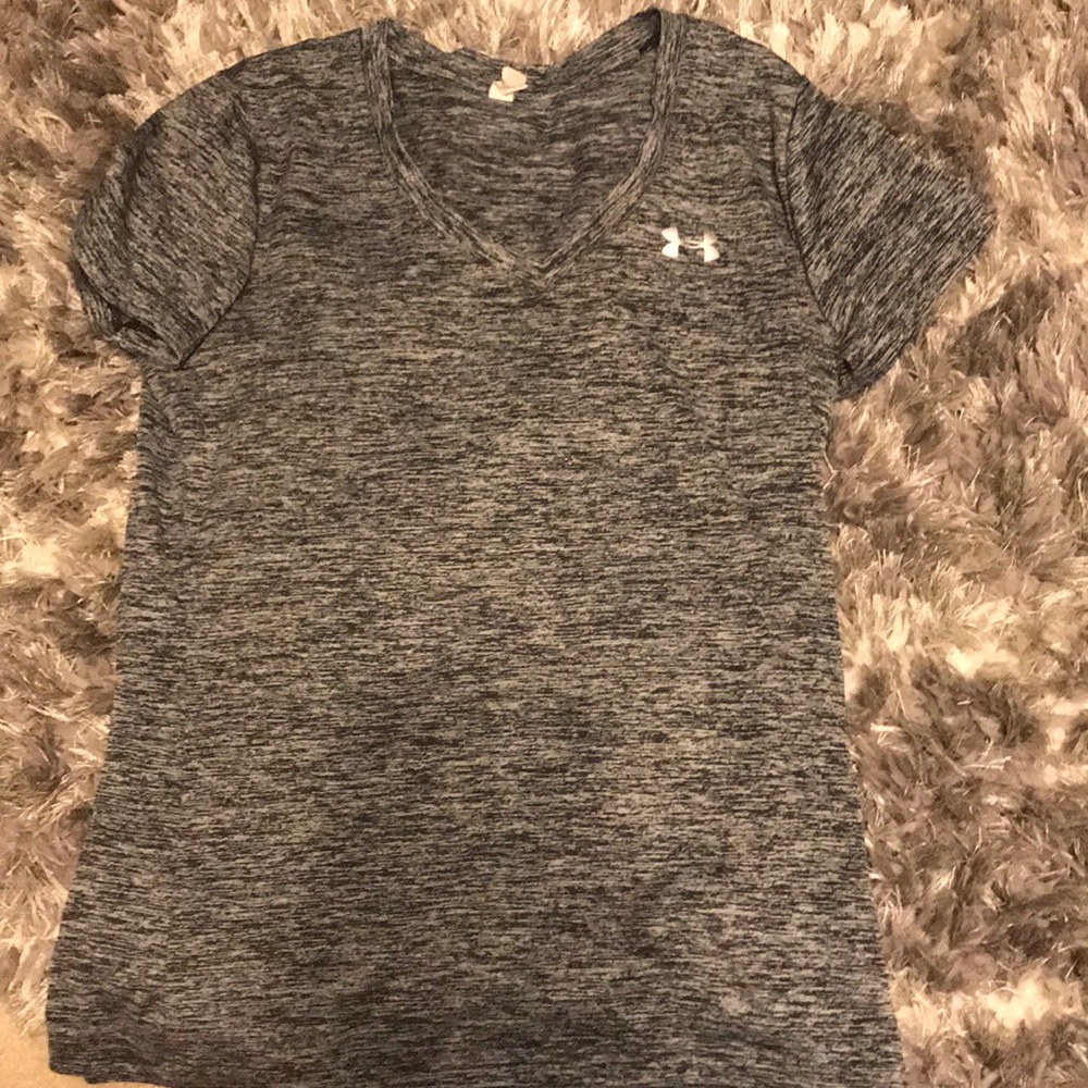 underarmor grey/black v- neck t-shirt